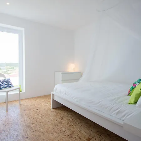 Feriehus Casasupertubos - 9 Peniche